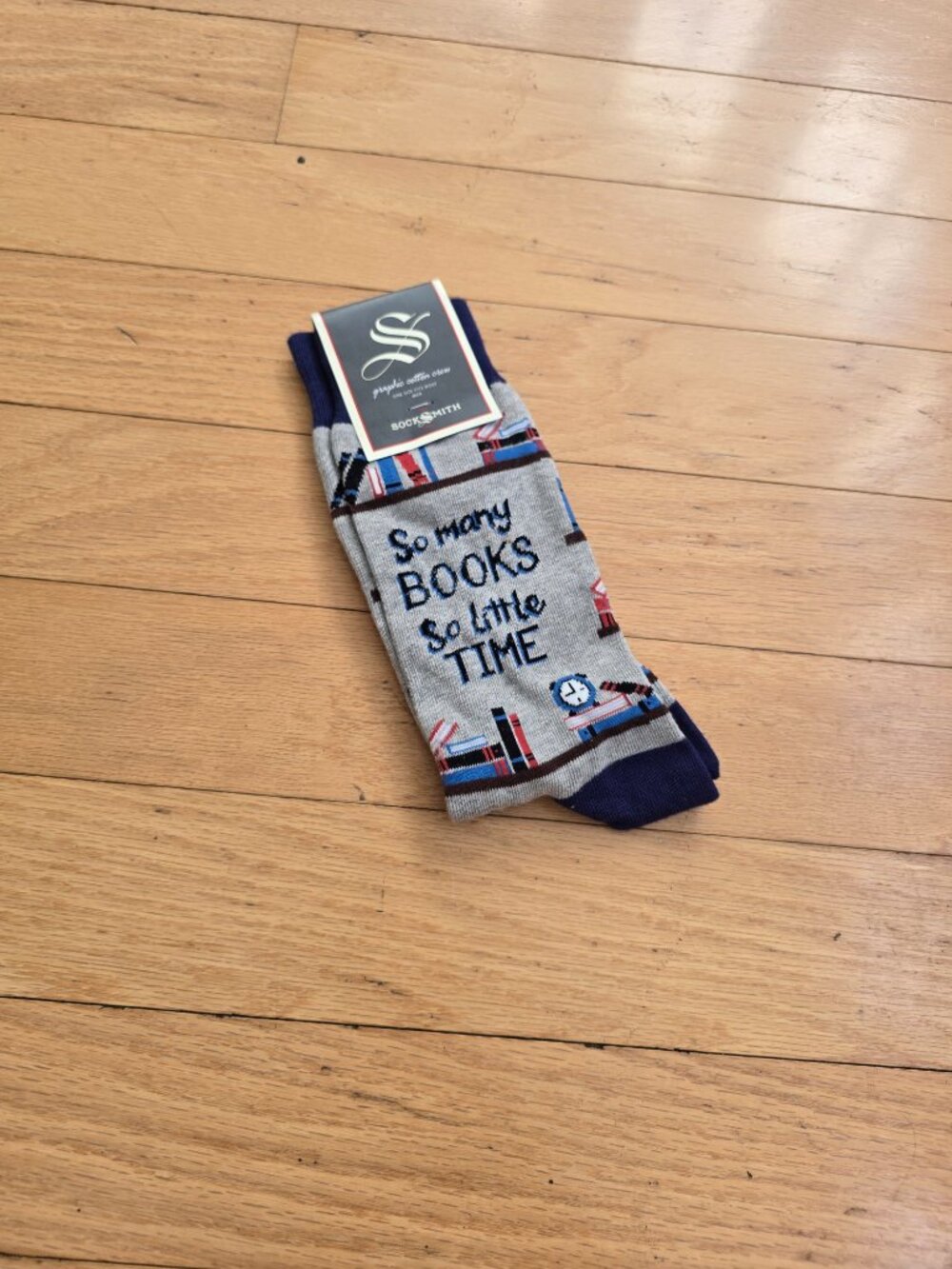Socksmith | So Many Books So Little Time Gray Bookworm Novelty Crew Socks